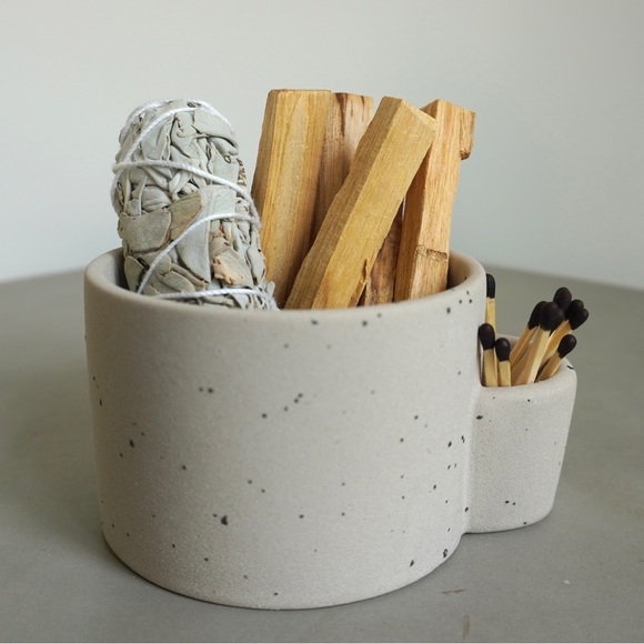 PALO SANTOS CERAMIC DISH - Picture 5 of 8